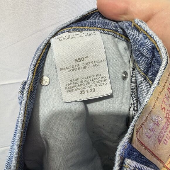 Levi’s 550 Medium Blue Wash Straight Leg Relaxed Fit Jeans Men’s W38 L30 - Picture 4 of 7